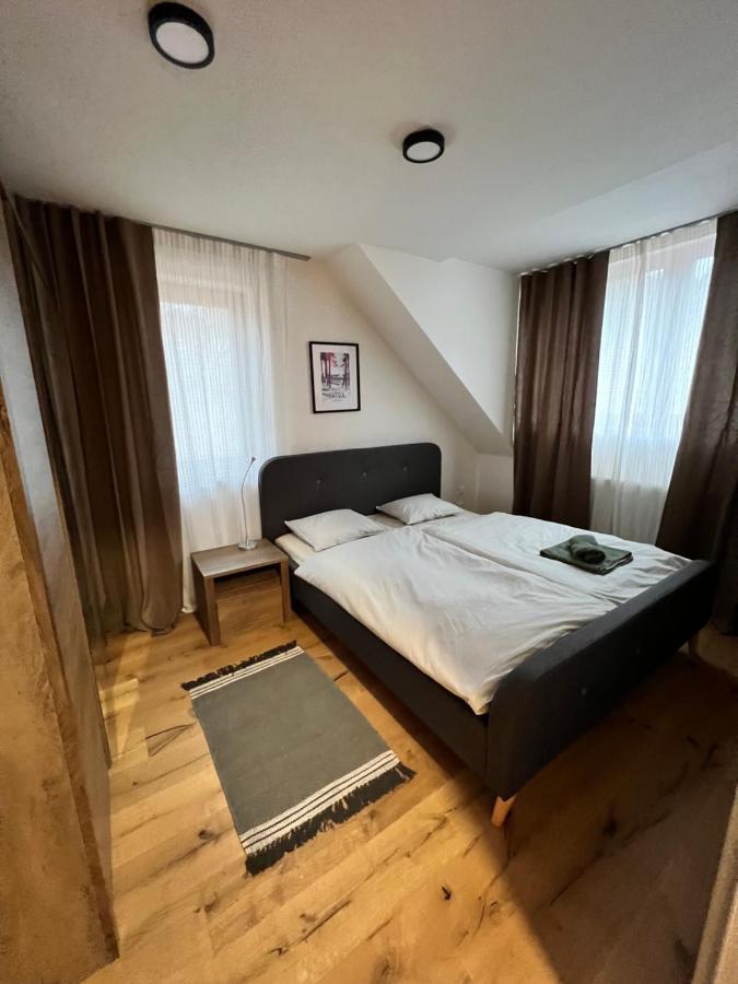 Apartman Juh Tale Buitenkant foto