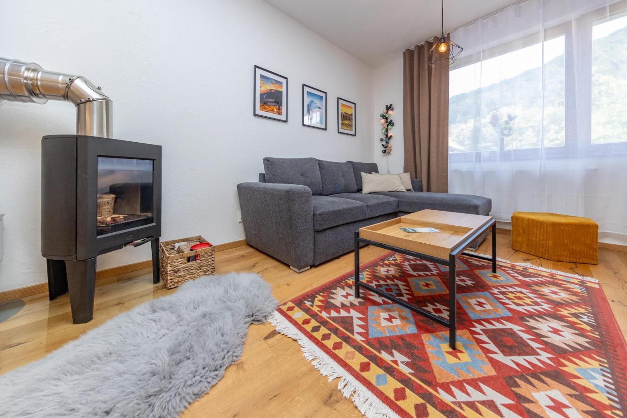 Apartman Juh Tale Buitenkant foto