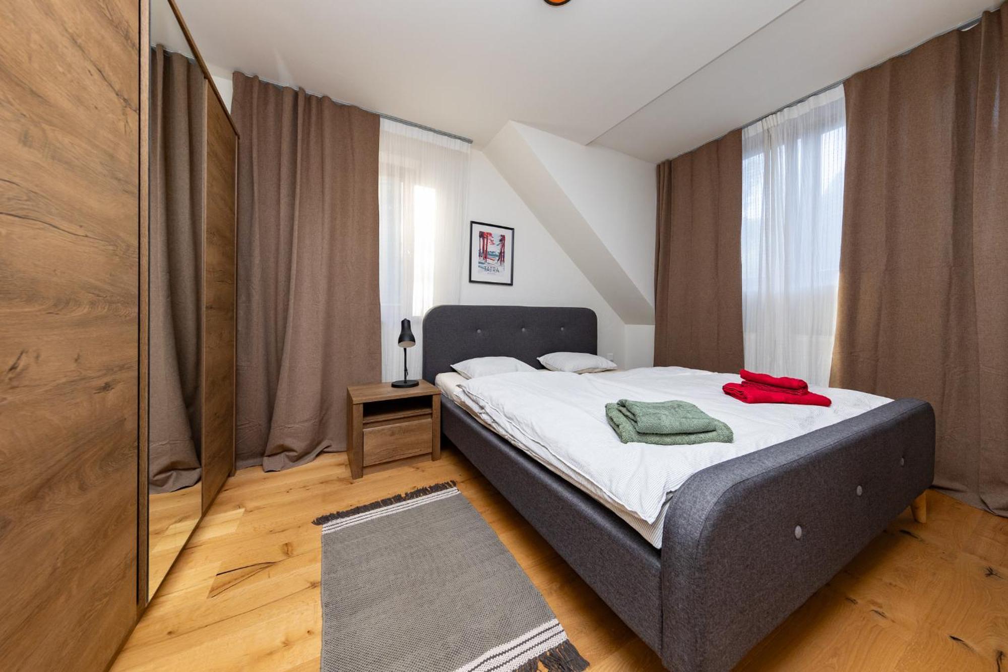 Apartman Juh Tale Buitenkant foto
