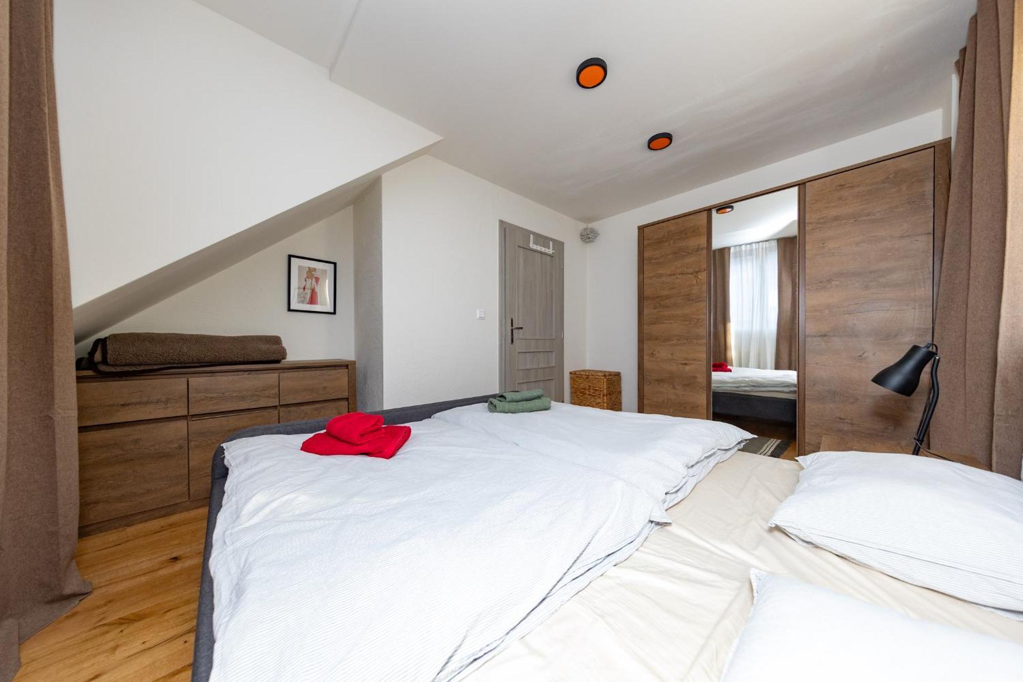 Apartman Juh Tale Buitenkant foto